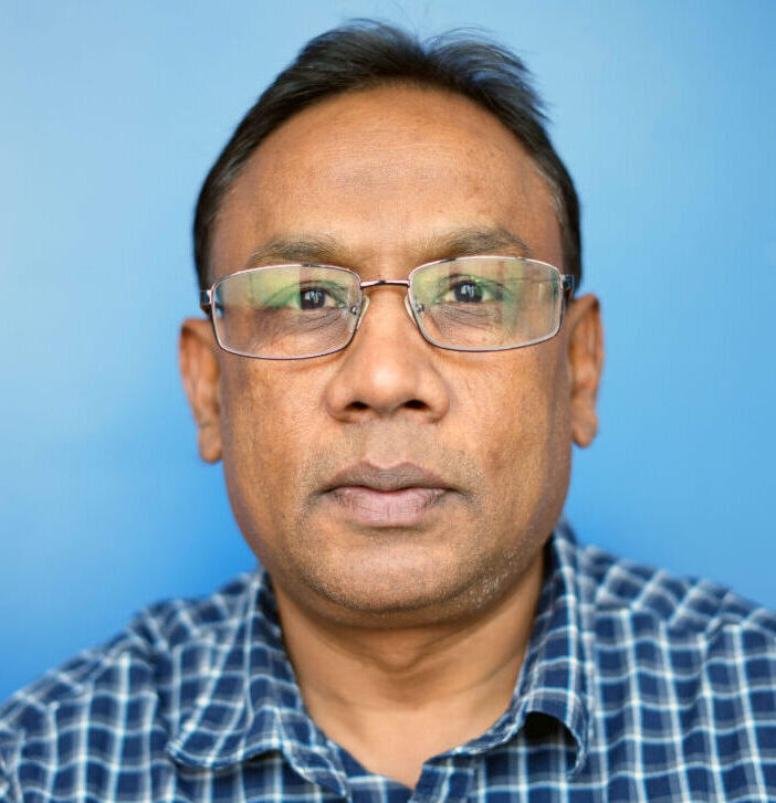 Headshot of Noshad Azad.